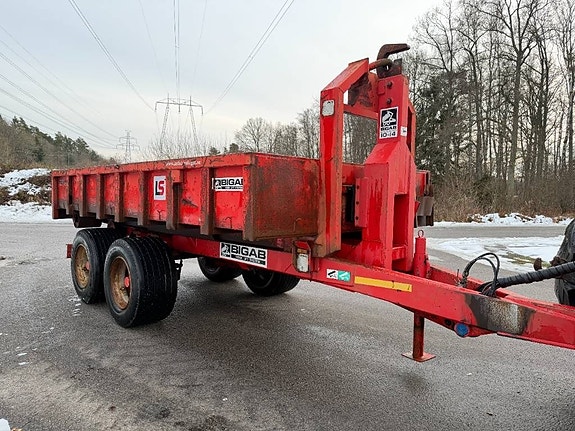 Bigab 10-14 Lastväxlarvagn med schaktflak