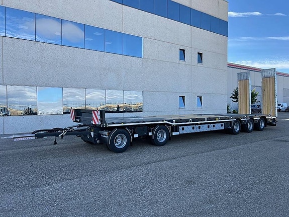 Rojo Trailer 5-axlad maskinsläp modell rak