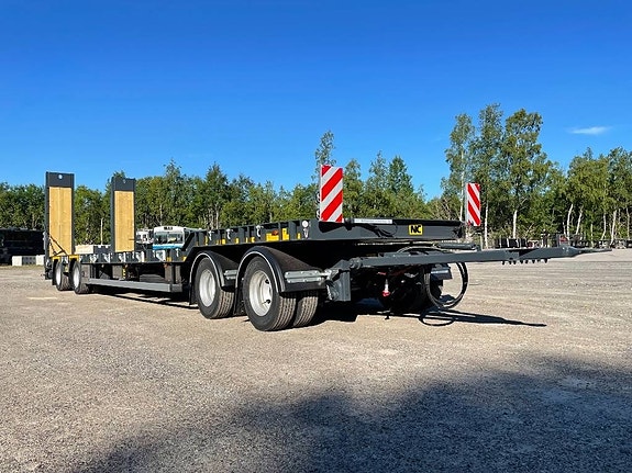 NC 4-axlad Maskinsläp 38T 19 of 24