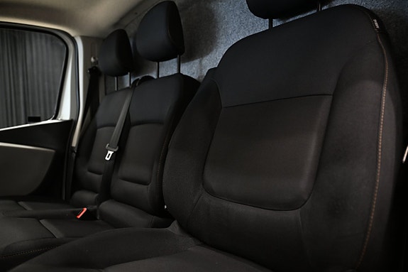 Renault Trafic 19 of 26