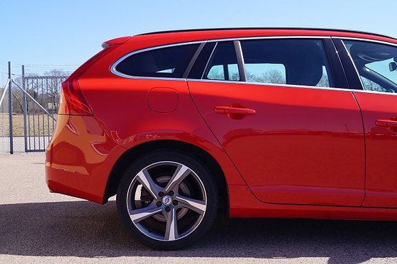 Volvo V60 13 of 27