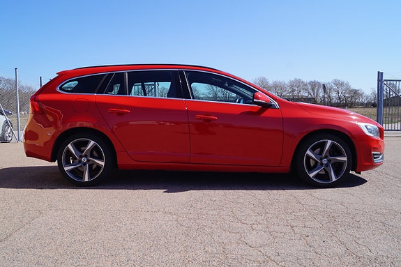 Volvo V60 9 of 27