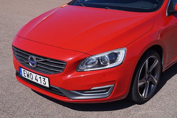Volvo V60 18 of 27