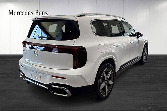Mercedes-Benz GLB250+ 3 of 5