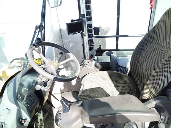 Volvo L90G 5 of 6