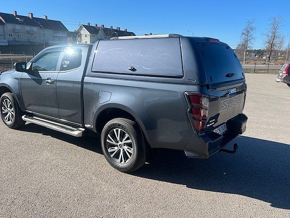 Isuzu D-max 4 of 5