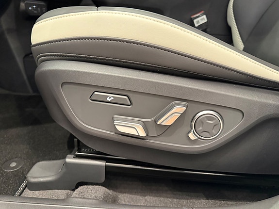 Kia EV5 4 of 13
