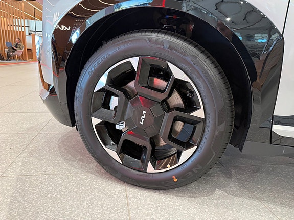 Kia EV5 12 of 13