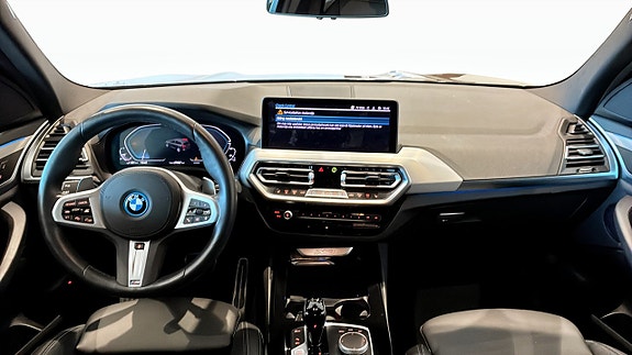 BMW X3 4 of 5