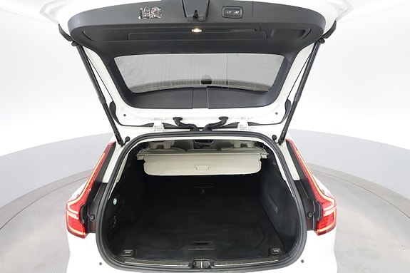 Volvo V60 22 of 23