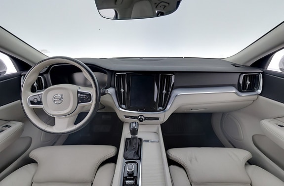 Volvo V60 12 of 23