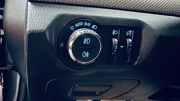 Chevrolet Cruze 10 of 16