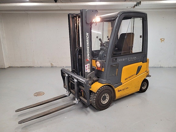 Gaffeltruck Eltruck motviktstruck Ljungheinrich EFG 425k