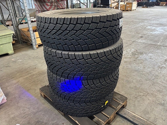 18 stycken Däck Goodyear Ultra grip Max D 315/60R22,5