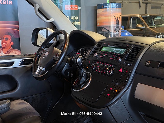 Volkswagen Multivan 22 of 24