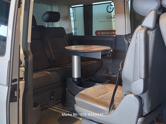 Volkswagen Multivan 18 of 24