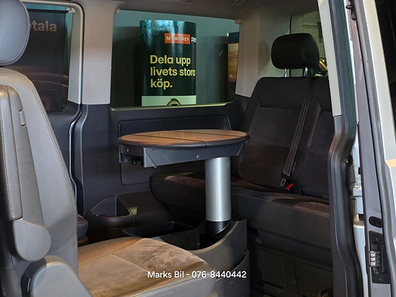 Volkswagen Multivan 14 of 24