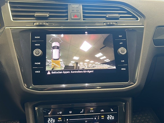 Volkswagen Tiguan 14 of 18
