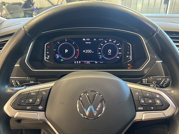 Volkswagen Tiguan 12 of 18