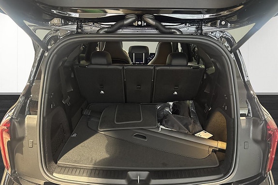 Mercedes-Benz GLB250+ 11 of 15
