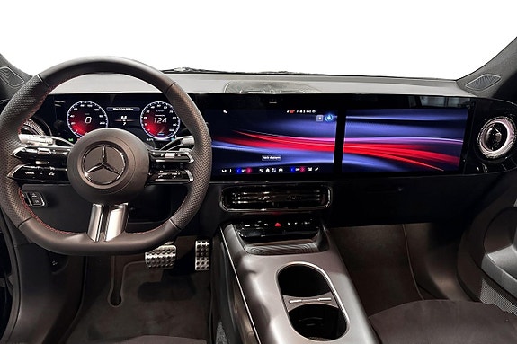 Mercedes-Benz GLB250+ 12 of 15