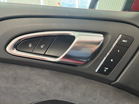 Porsche Cayenne GTS 14 of 20