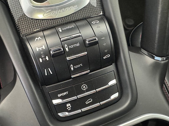 Porsche Cayenne GTS 10 of 20