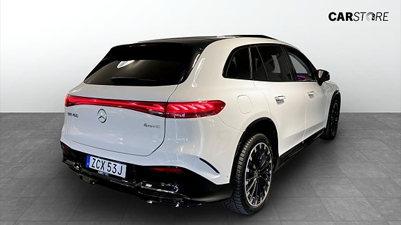 Mercedes-Benz EQS450 2 of 5