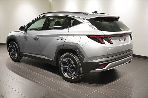 Hyundai Tucson 3 of 5