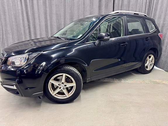 Subaru Forester 2 of 5