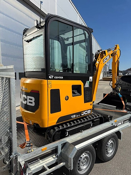 JCB 19c-1 3 of 4