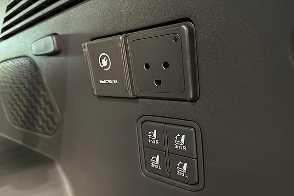 Kia EV9 14 of 20
