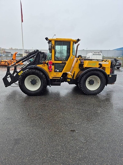 Lundberg 6220 Redskapsbärare 2 of 8