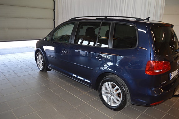 Volkswagen Touran 5 of 5