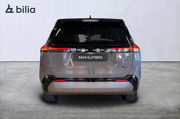 Toyota RAV4 4 of 20