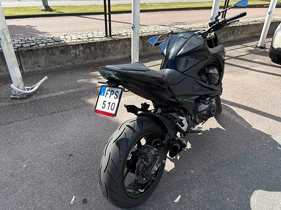 Kawasaki Z800 3 of 5
