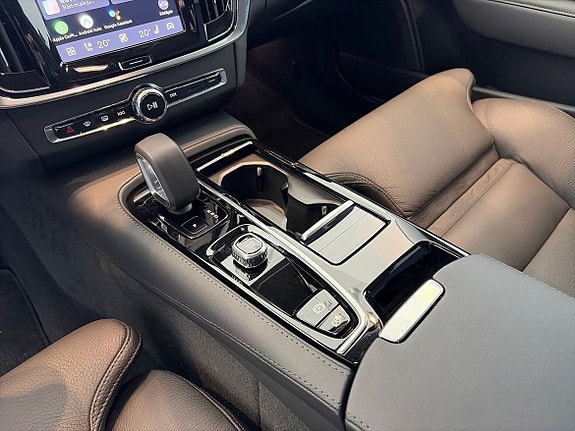 Volvo V90 14 of 19
