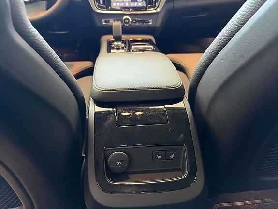 Volvo V90 17 of 19