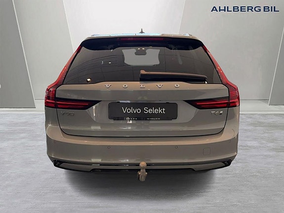 Volvo V90 4 of 5