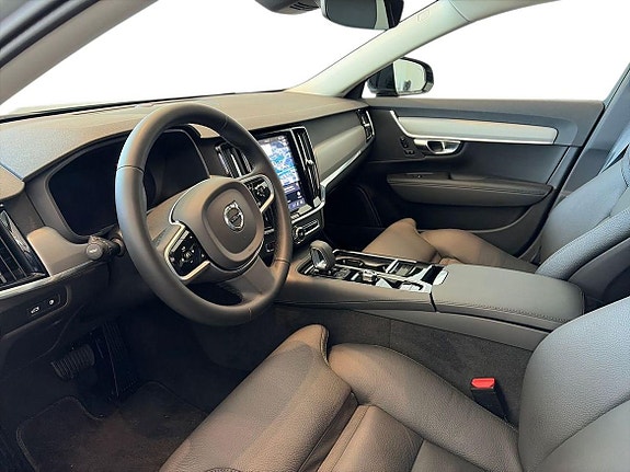 Volvo V90 8 of 19