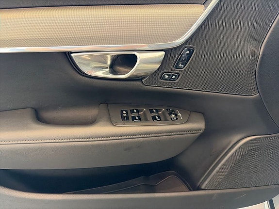 Volvo V90 15 of 19