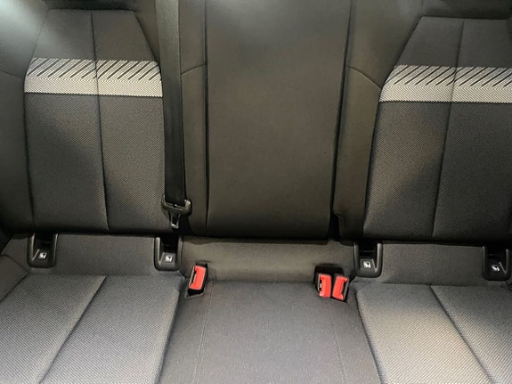 Audi Q4 e-tron 10 of 12