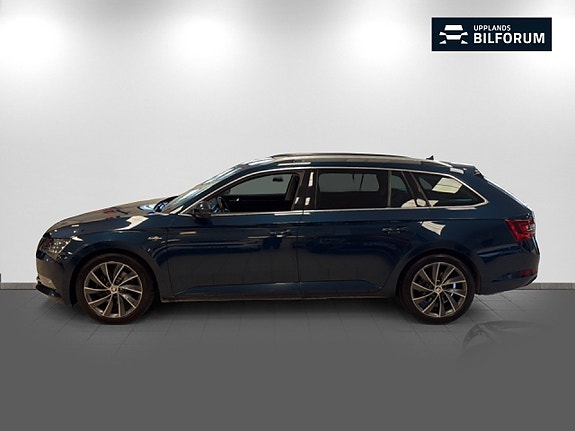 Skoda Superb 4 of 5