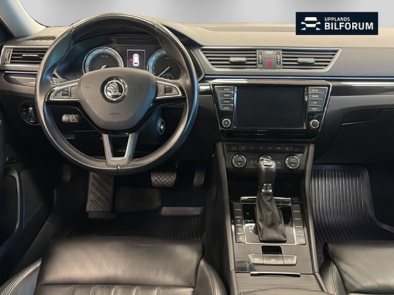 Skoda Superb 7 of 19