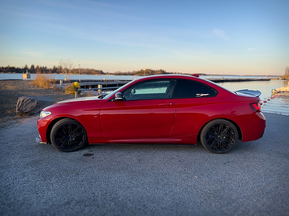 BMW M235i 2 of 8
