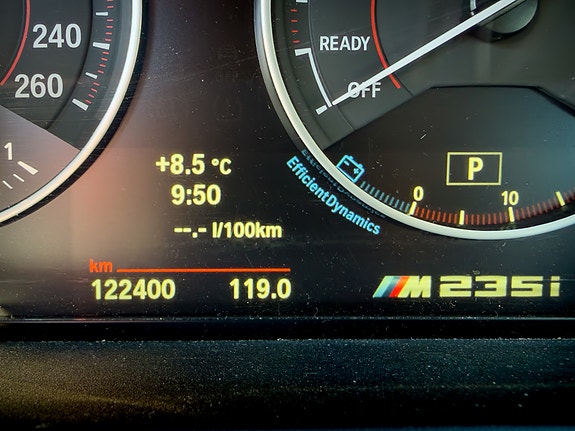 BMW M235i 5 of 8