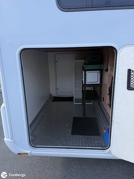 Knaus Sky 740 / LÅNGBÄDDAR / KAMKEDJA / TAKSÄNG / 2 Års GARANTI 4 of 21