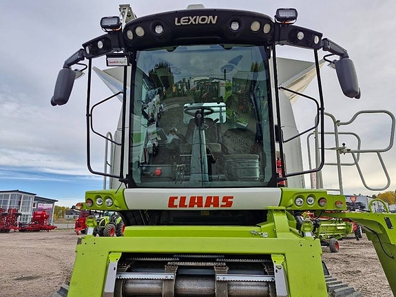 CLAAS Lexion 760 TerraTrac 17 of 24
