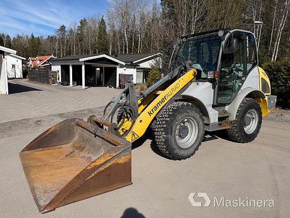 Hjullastare Kramer 480 med tillbehör
