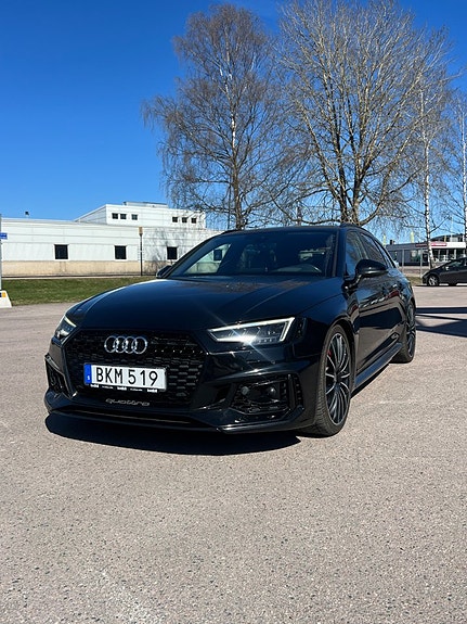 Audi RS4